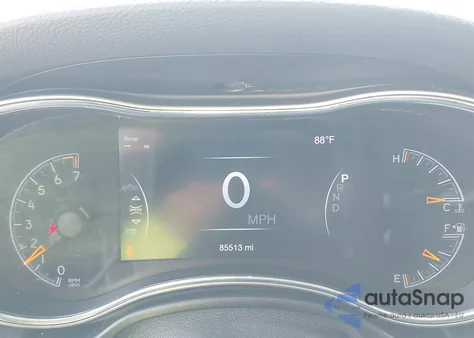 2019 Jeep Grand Cherokee Limited 4X4 z USA, uszkodzony, nr VIN 1C4RJFBG8KC706734